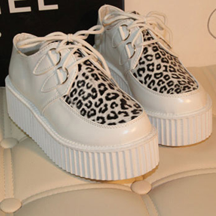 zapatos tuk